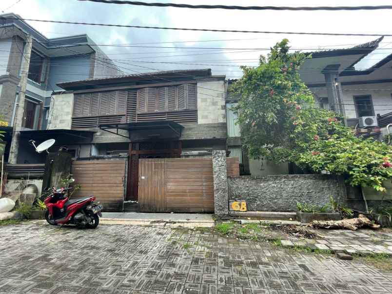 dijual villa kendal jl petitenget raya kerobokan bali