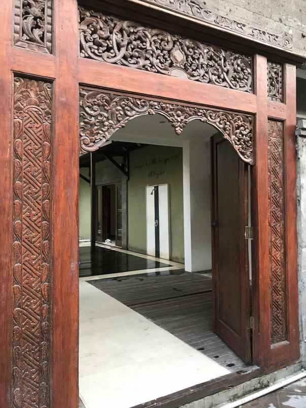 dijual villa kendal jl petitenget raya kerobokan bali