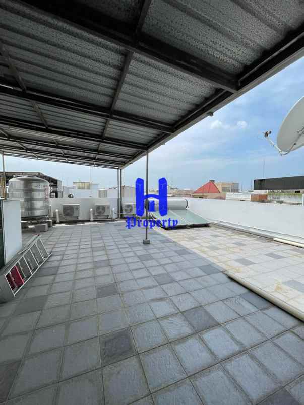 dijual villa komplek cemara asri jalan