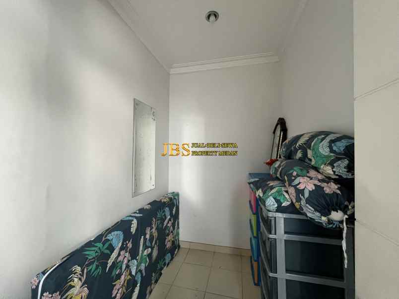 dijual villa komplek citraland gama