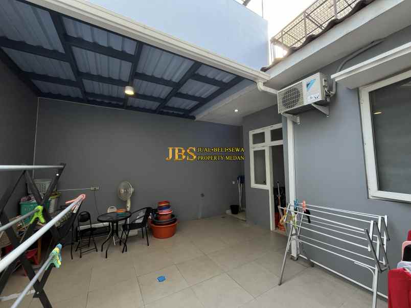 dijual villa komplek citraland gama