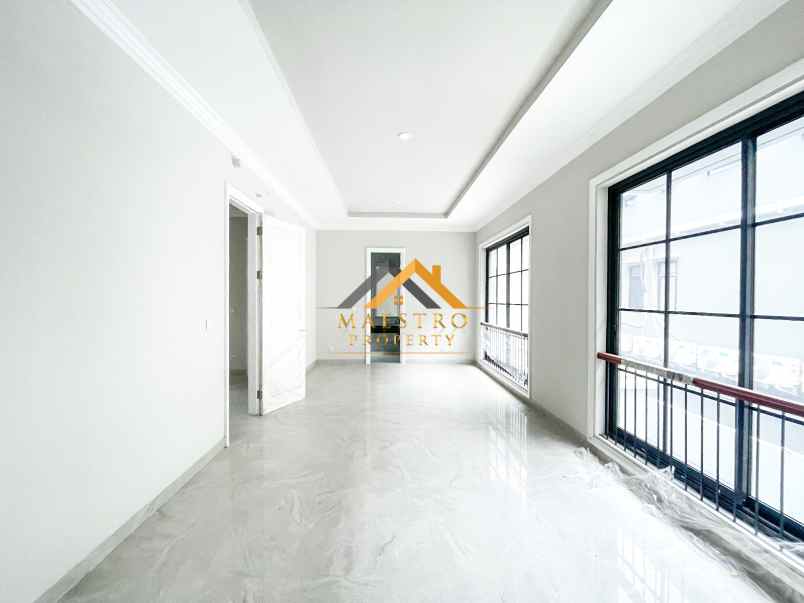 dijual villa komplek citraland helvetia