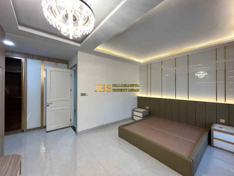 dijual villa komplek jewel park jalan