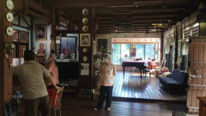 dijual villa pasar minggu