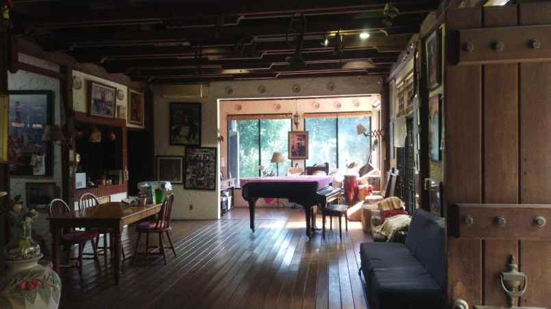 dijual villa pasar minggu