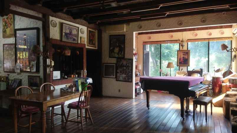 dijual villa pasar minggu