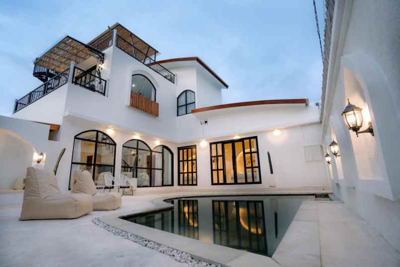 dijual villa ungasan