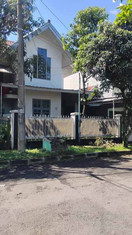 dikontrakkan dijual rumah aria graha soekarno hatta