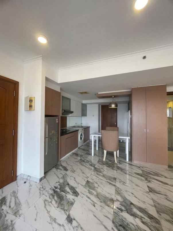 disewakan apartemen waterplace pakuwon indah