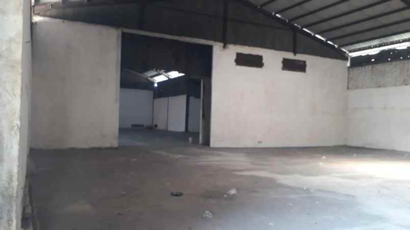 disewakan gudang di krian
