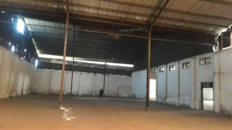 disewakan gudang di krian