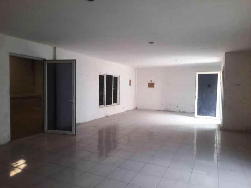 disewakan gudang di medan