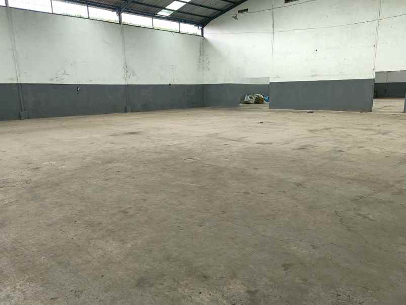 disewakan ruko gudang kantor jalan raya legok karawaci