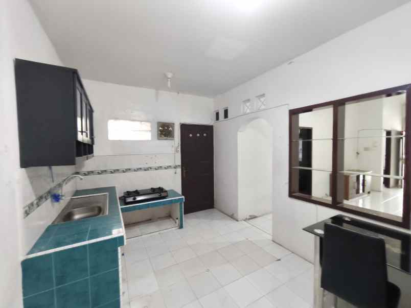 disewakan rumah 1 tingkat komplek cemara asri