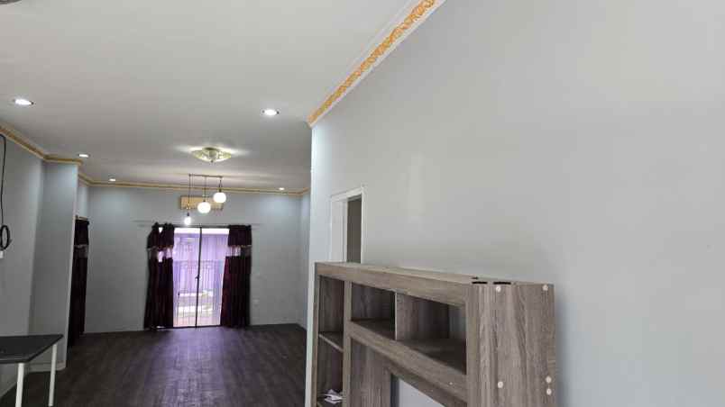 disewakan rumah cluster cassia jgc jakarta
