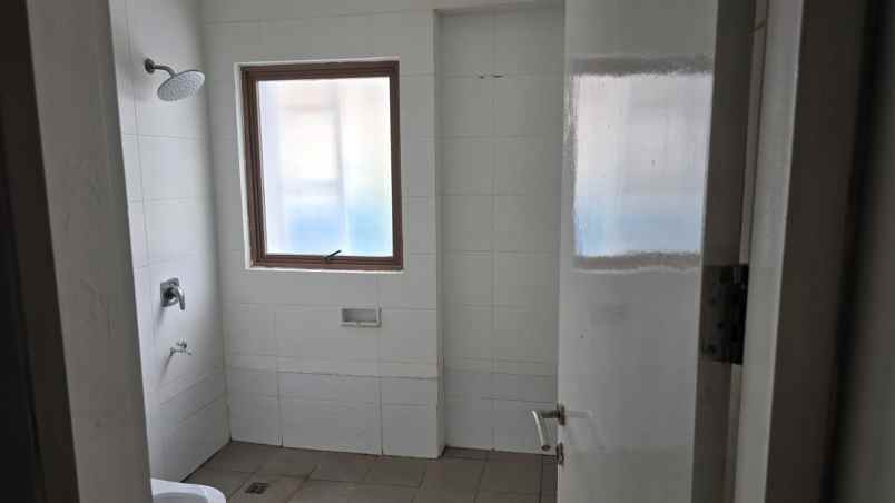 disewakan rumah cluster cassia jgc jakarta