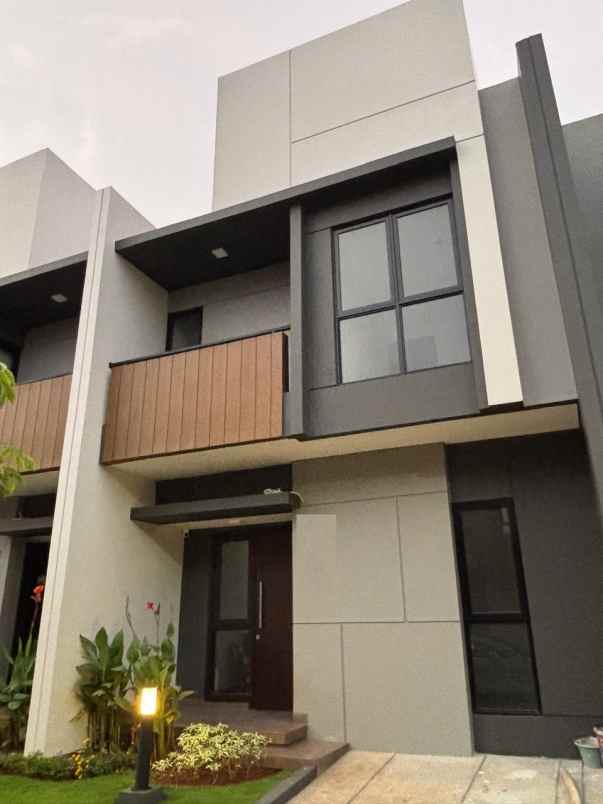 disewakan rumah cluster regia scg