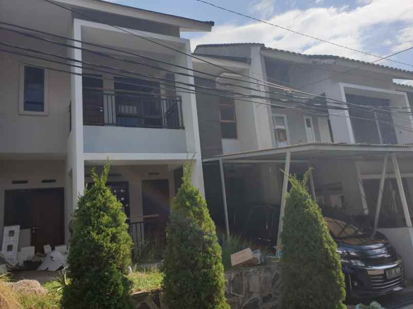 disewakan rumah cluster sayana terrace