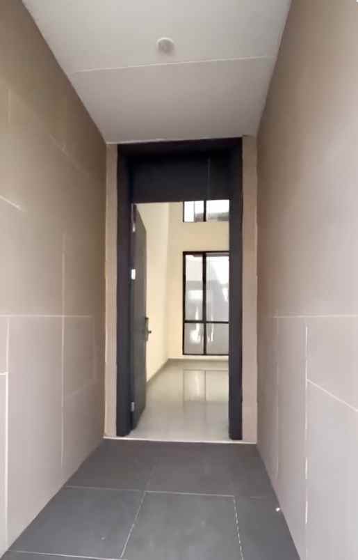 disewakan rumah cluster sentarum asya jgc