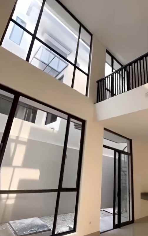 disewakan rumah cluster sentarum asya jgc