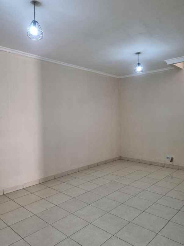 disewakan rumah delatinos bsd city tangsel