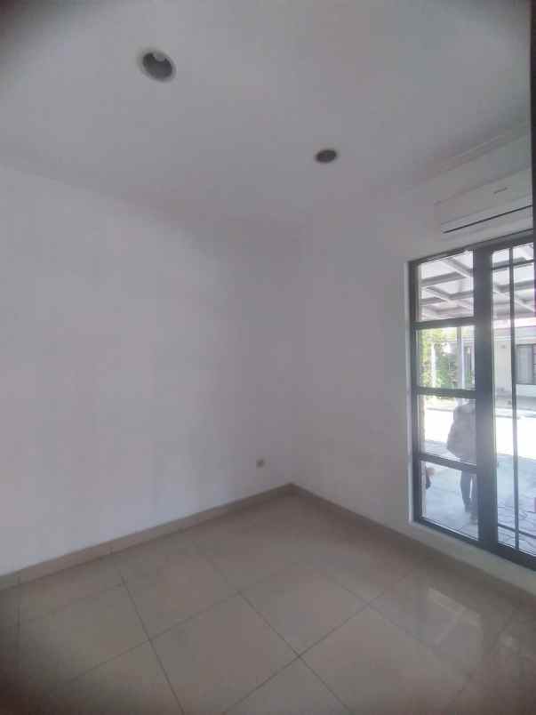 disewakan rumah green lake city cluster asia 6x15