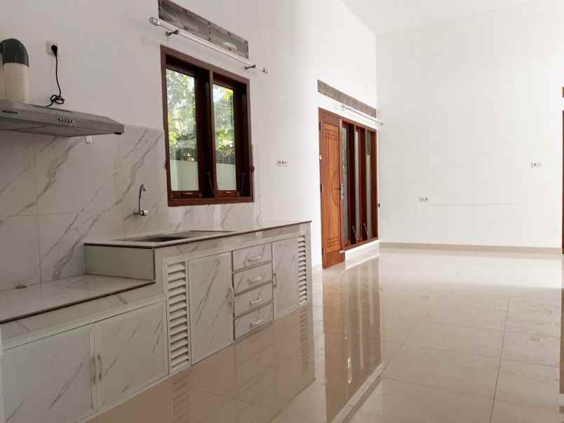 disewakan rumah jl puklat desa menasah