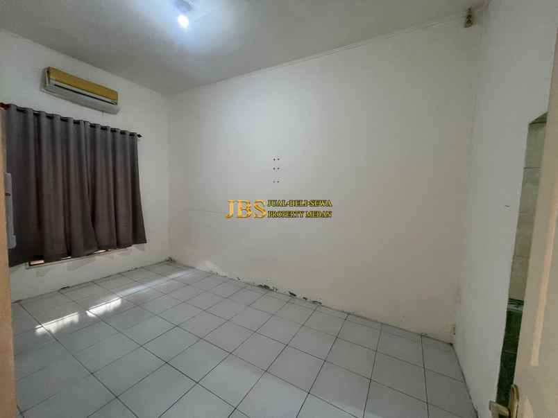 disewakan rumah komplek cemara hijau