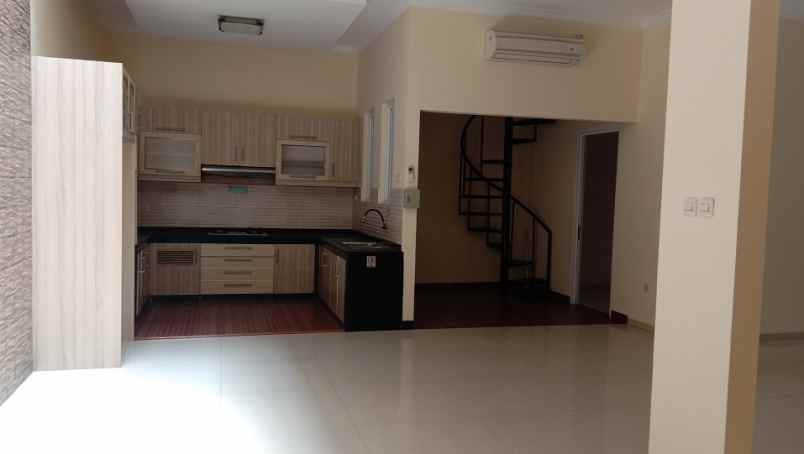 disewakan rumah rumah pulomas jakarta timur