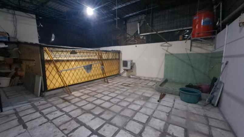 disewakan rumah taman modern