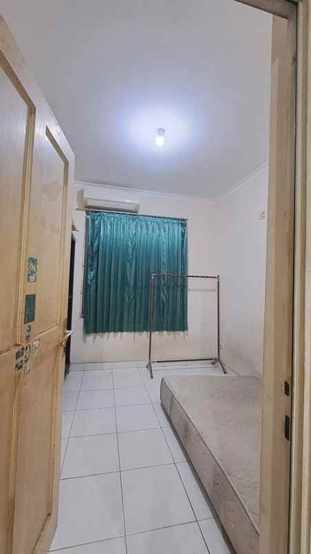 disewakan rumah taman modern