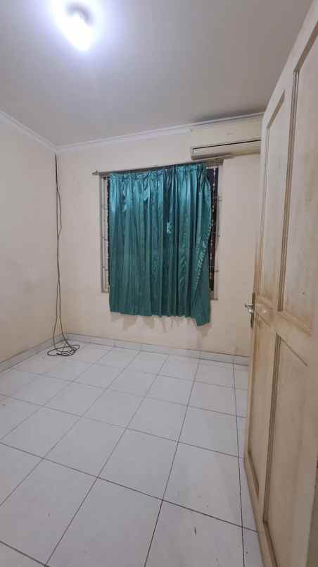 disewakan rumah taman modern