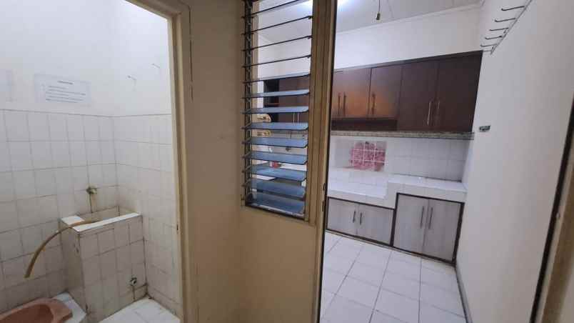 disewakan rumah taman modern