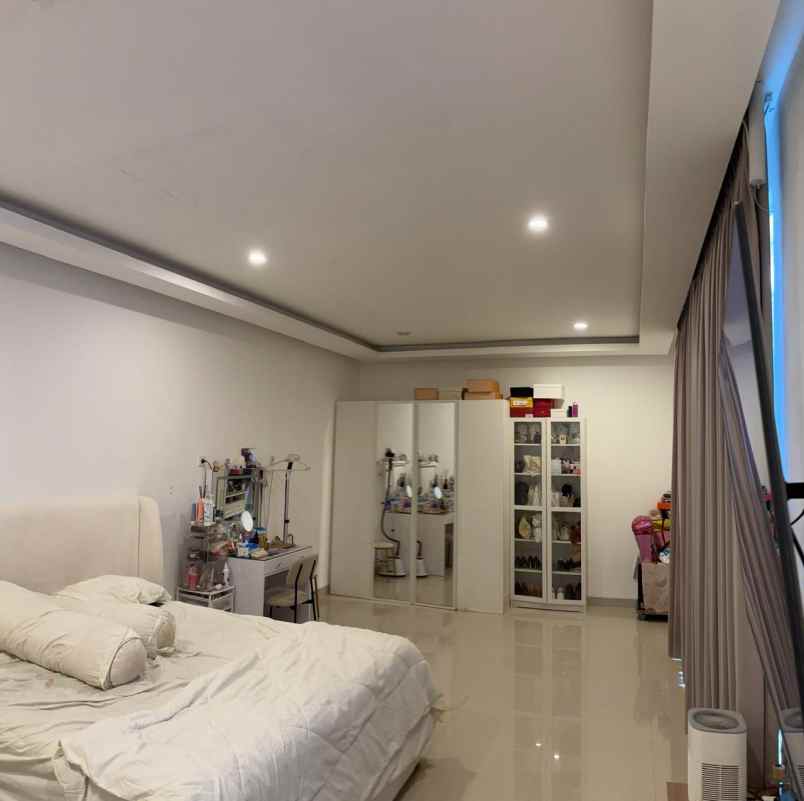 dujual runah cluster villa victoria bsb city mijen