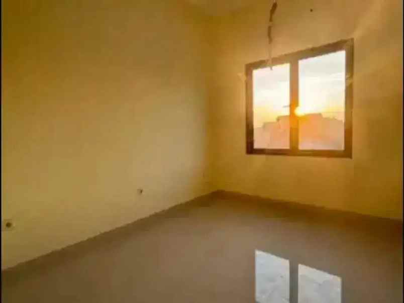 gas rumah 2 lantai baru pondok gede shm imb lengkap