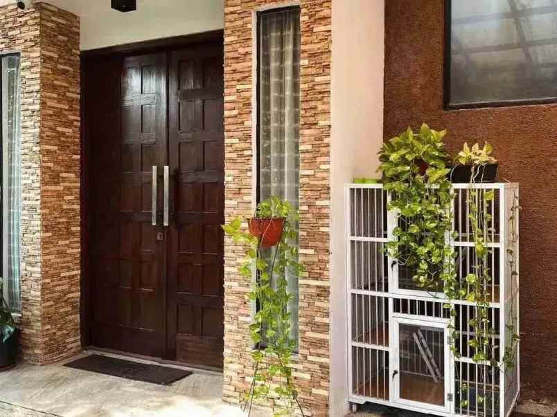 gokil rumah cantik modern kolam renang komplek