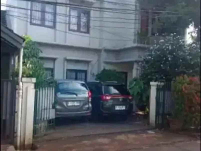 gokil rumah luas cluster jatiwaringin siap huni