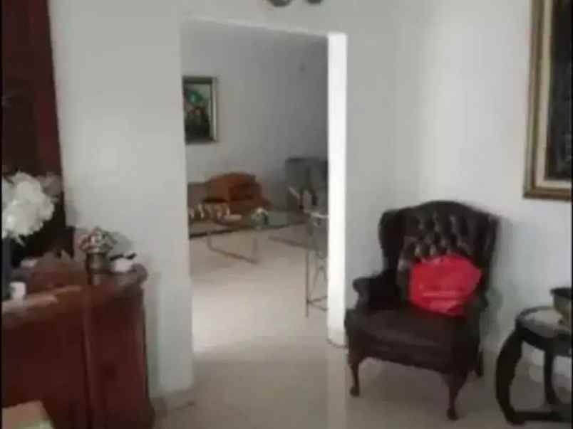 gokil rumah luas cluster jatiwaringin siap huni