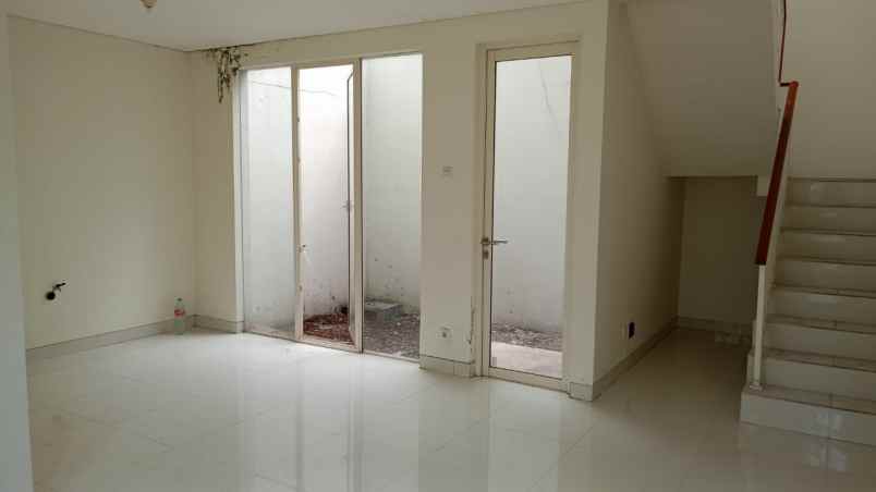 grand pakuwon cluster adelaide 2 lantai