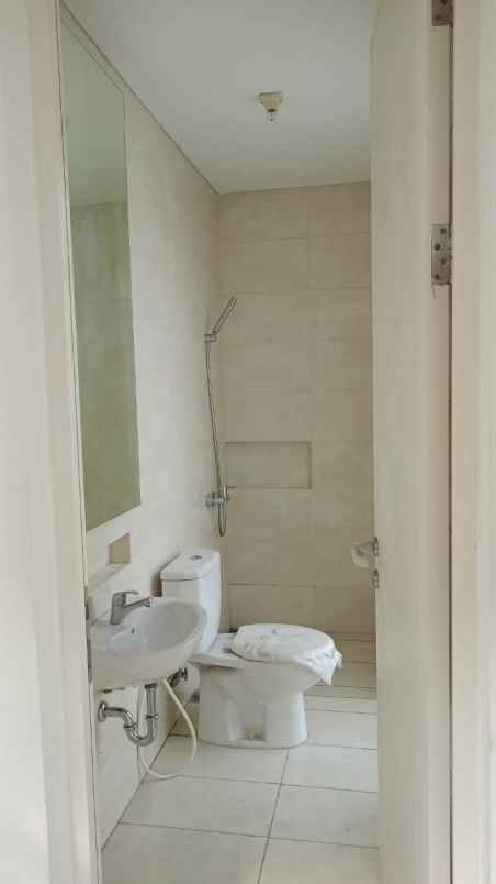 grand pakuwon cluster adelaide 2 lantai