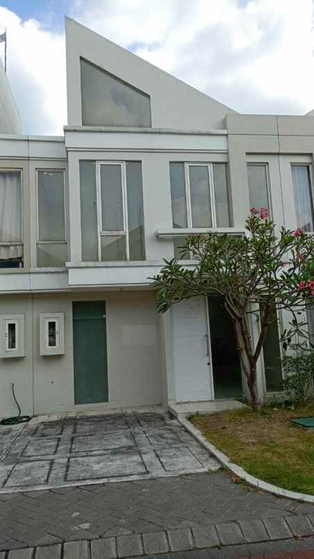 grand pakuwon cluster adelaide 2 lantai
