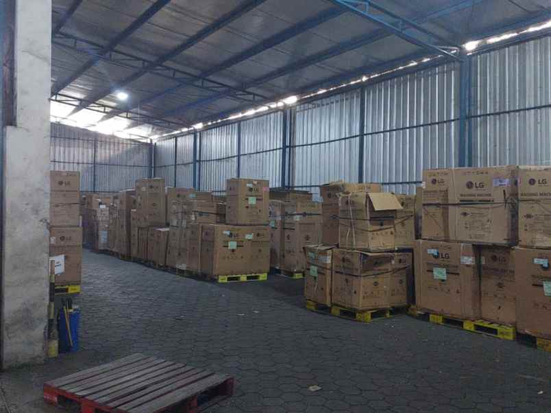 gudang di kawasan candi gatot subroto semarang gatsu