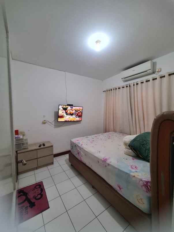 jual rumah 1 5 lantai di taman victoria sentul bogor
