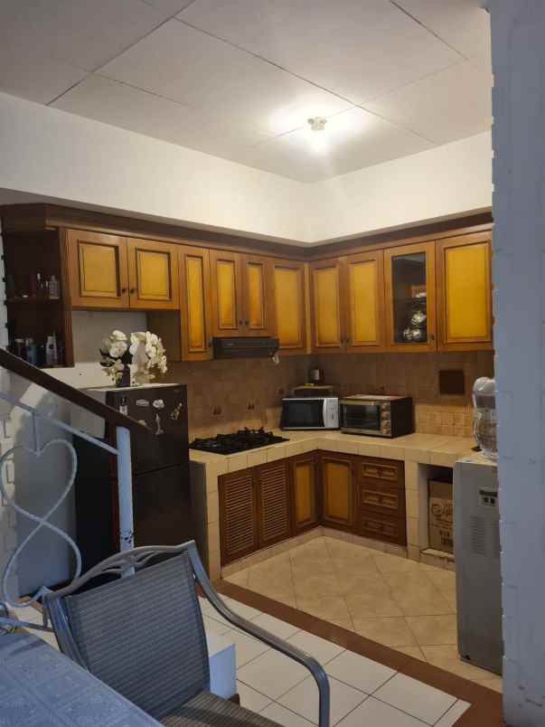 jual rumah 1 5 lantai di taman victoria sentul bogor