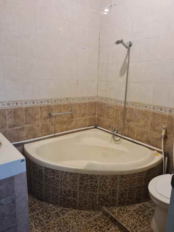 jual rumah 1 5 lantai di taman victoria sentul bogor