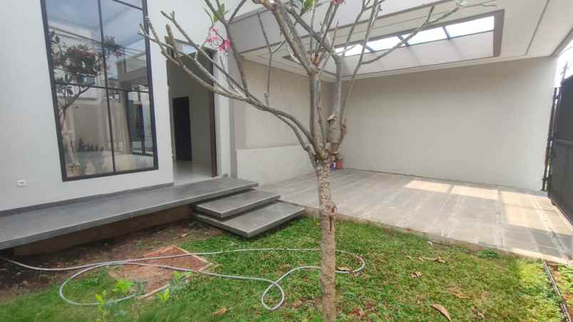 jual rumah baru minimalis cantik di kav dki meruya