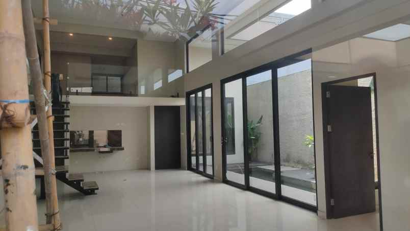 jual rumah baru minimalis cantik di kav dki meruya