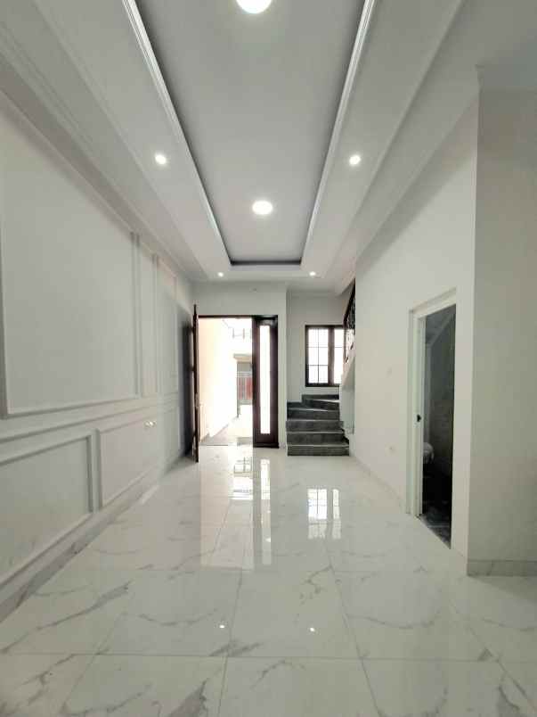 jual rumah baru siap huni di komplek dki jagakarsa