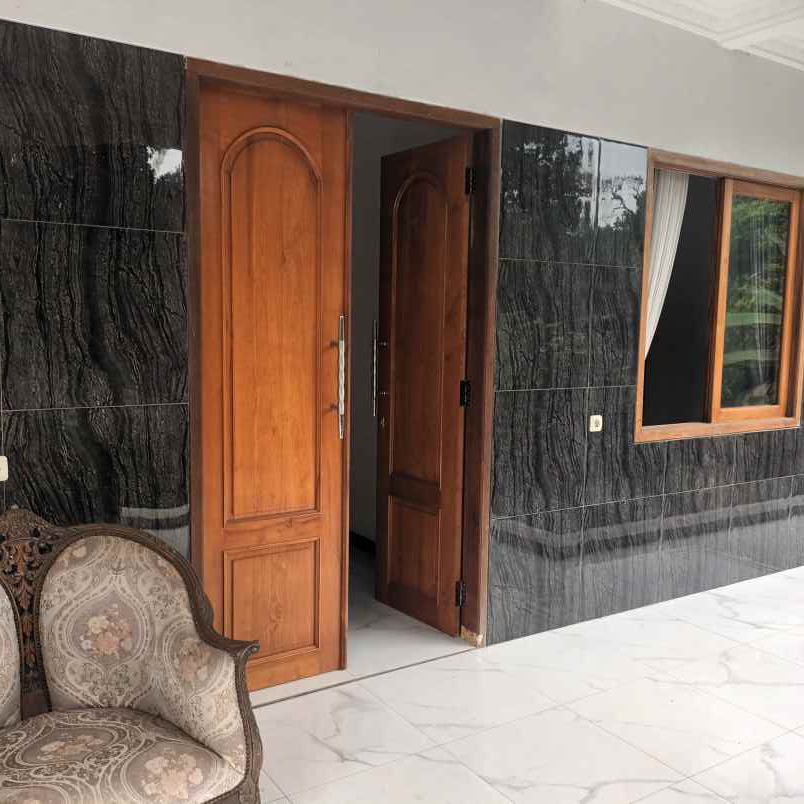 jual rumah dengan halaman luas di tahunan jepara