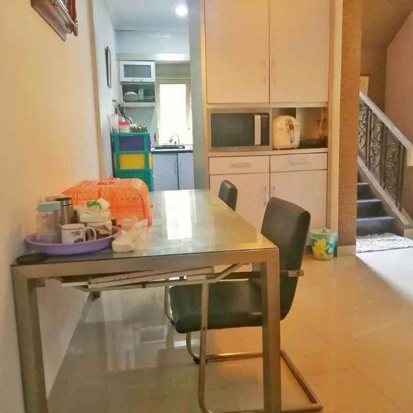 jual rumah di komplek beryl timur serpong tangerang